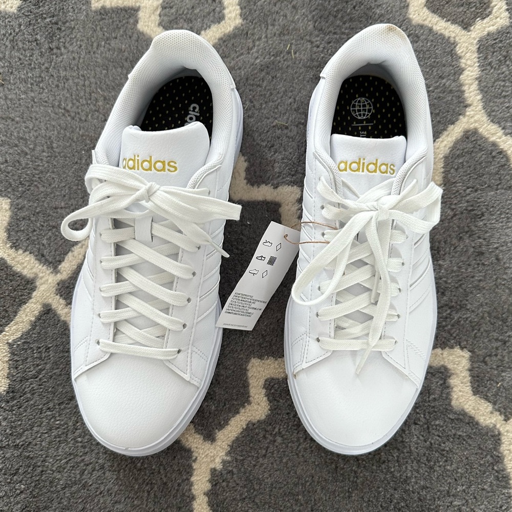 Women’s all white Adidas Grand Court 2.0 shoes, NWT, size 8.5